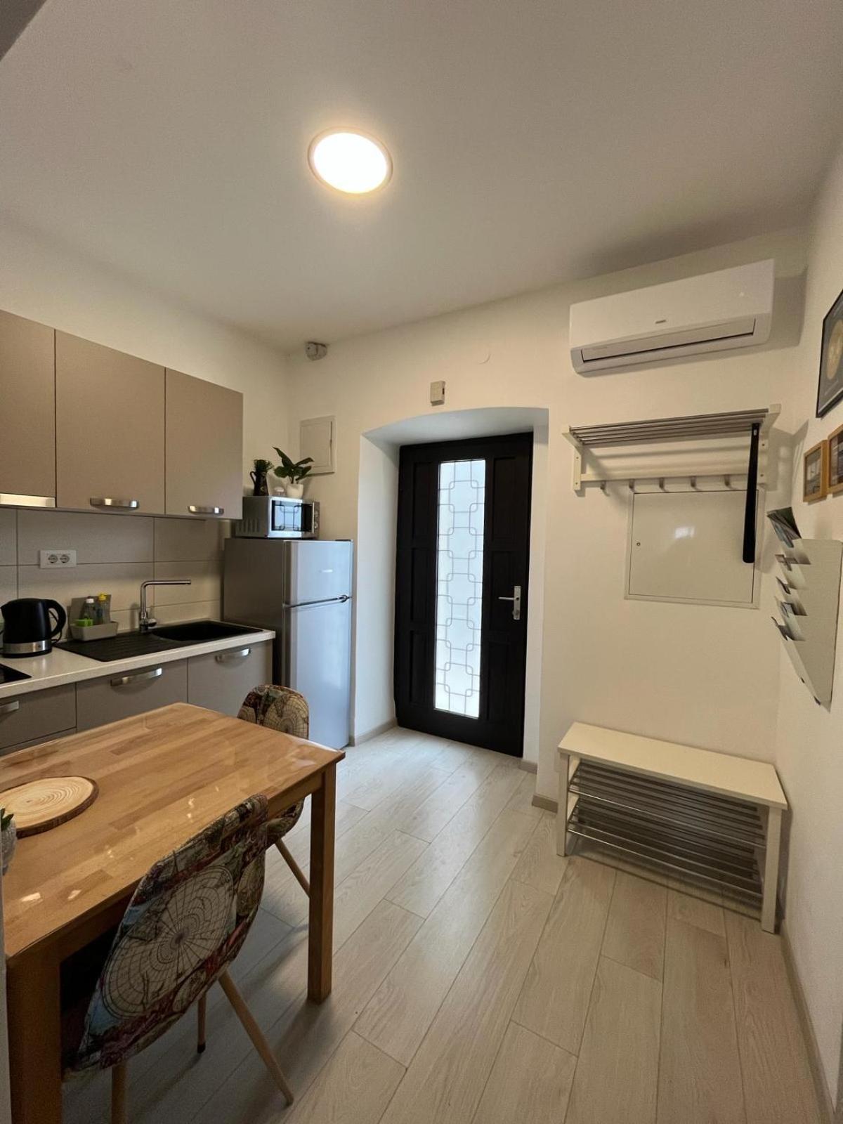 Apartment Arena Пула Экстерьер фото