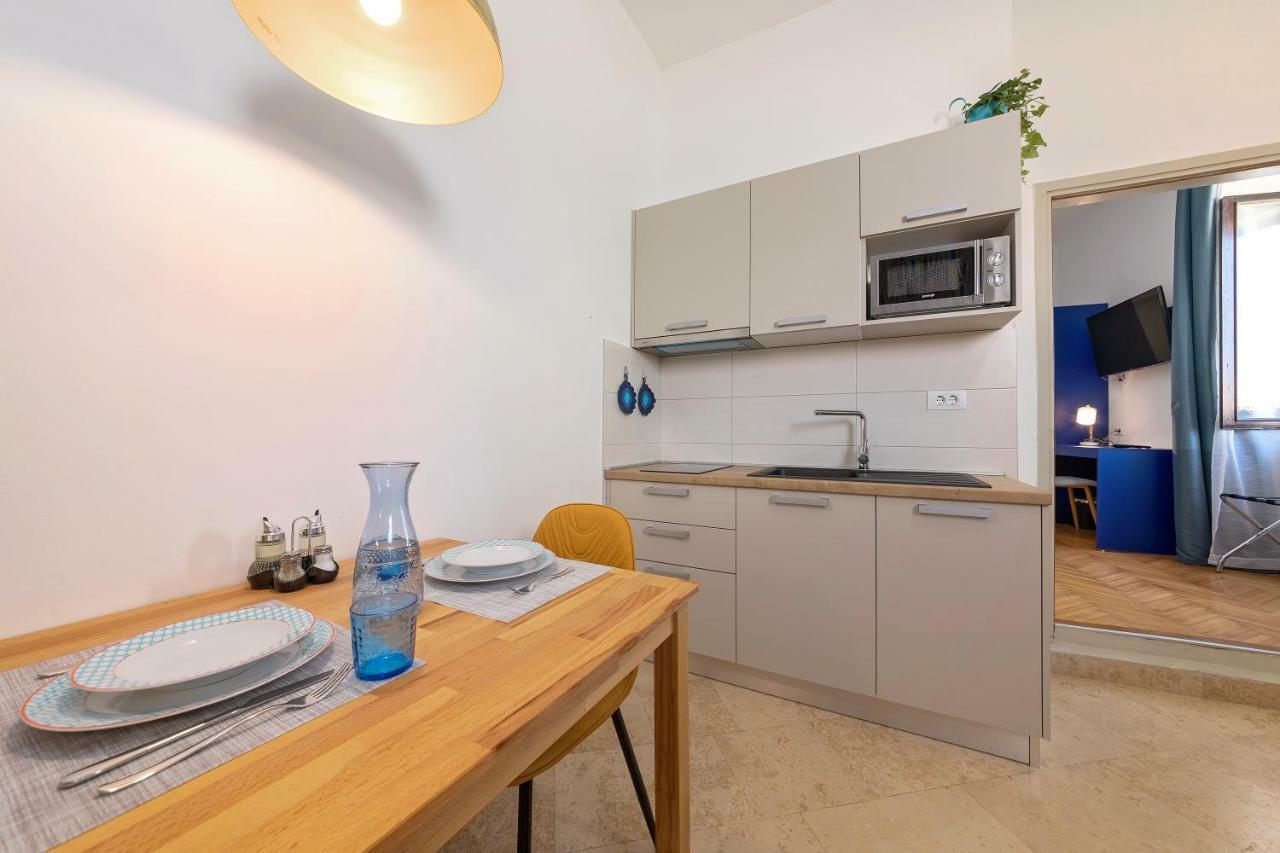 Apartment Arena Пула Экстерьер фото